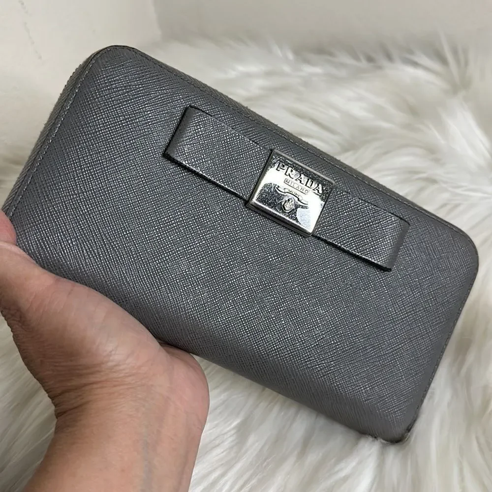 💯Authentic Prada Safiano Zipped Around Long Wallet 🍀